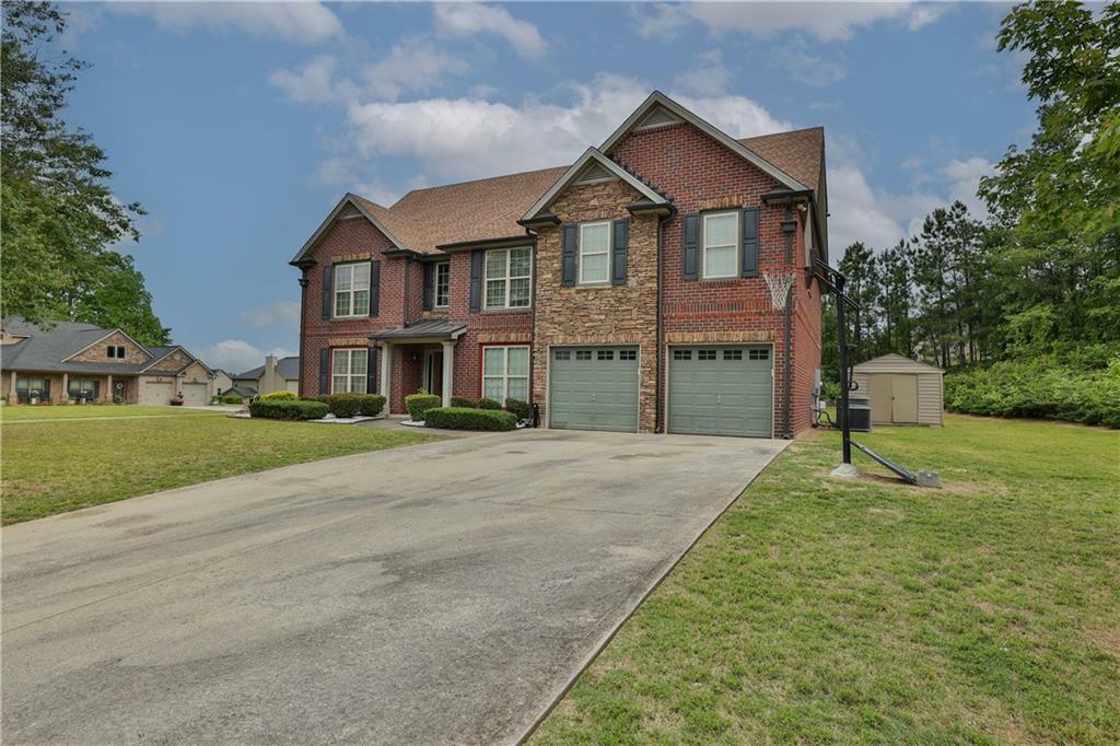 Property Photo: 4940 Tadmore Lane GA 30038