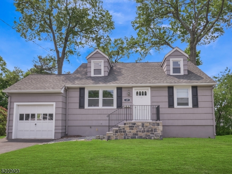 Property Photo:  37 Della Ave  NJ 07444 