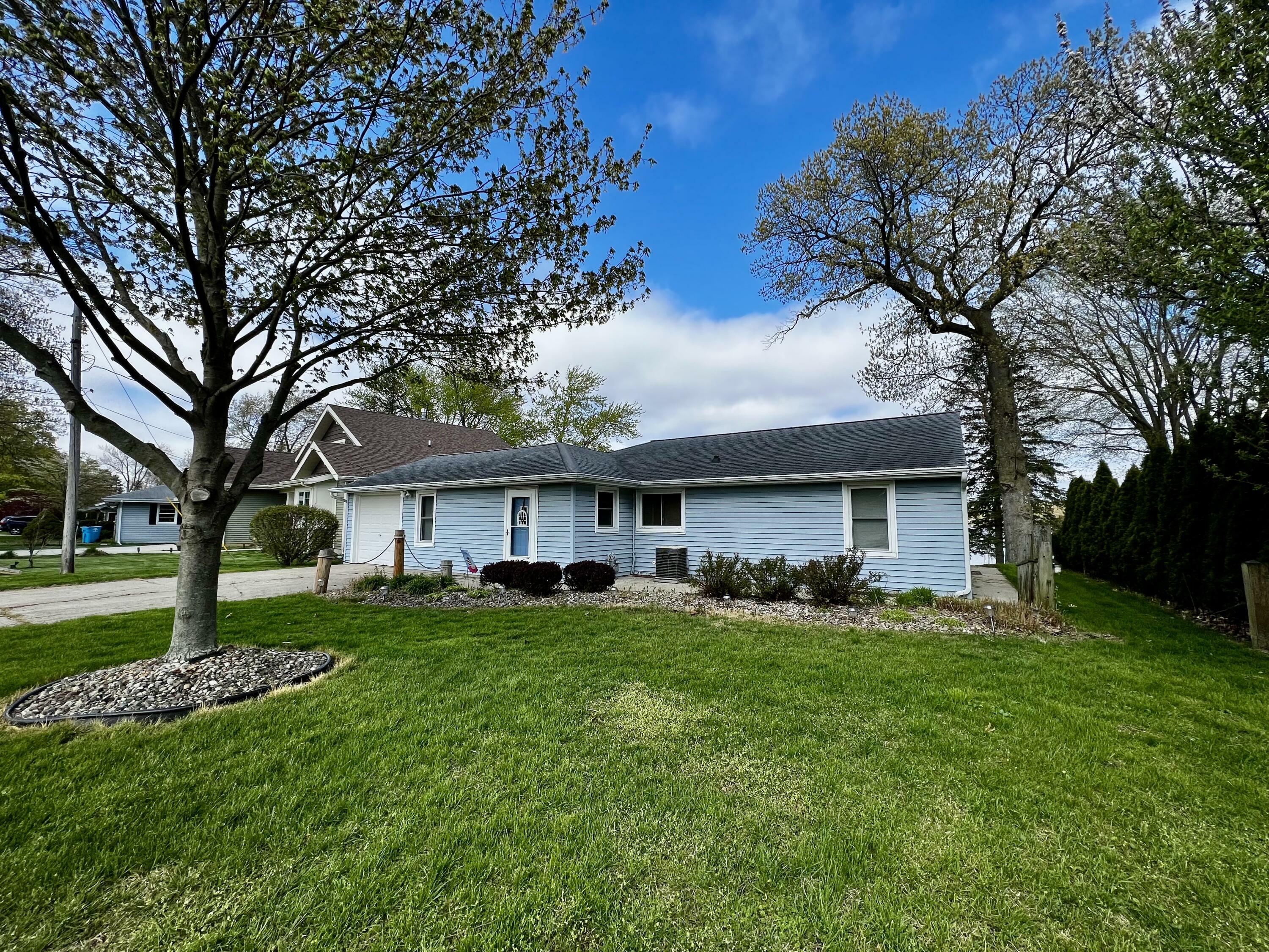 1271 Rose Drive  Niles MI 49120 photo