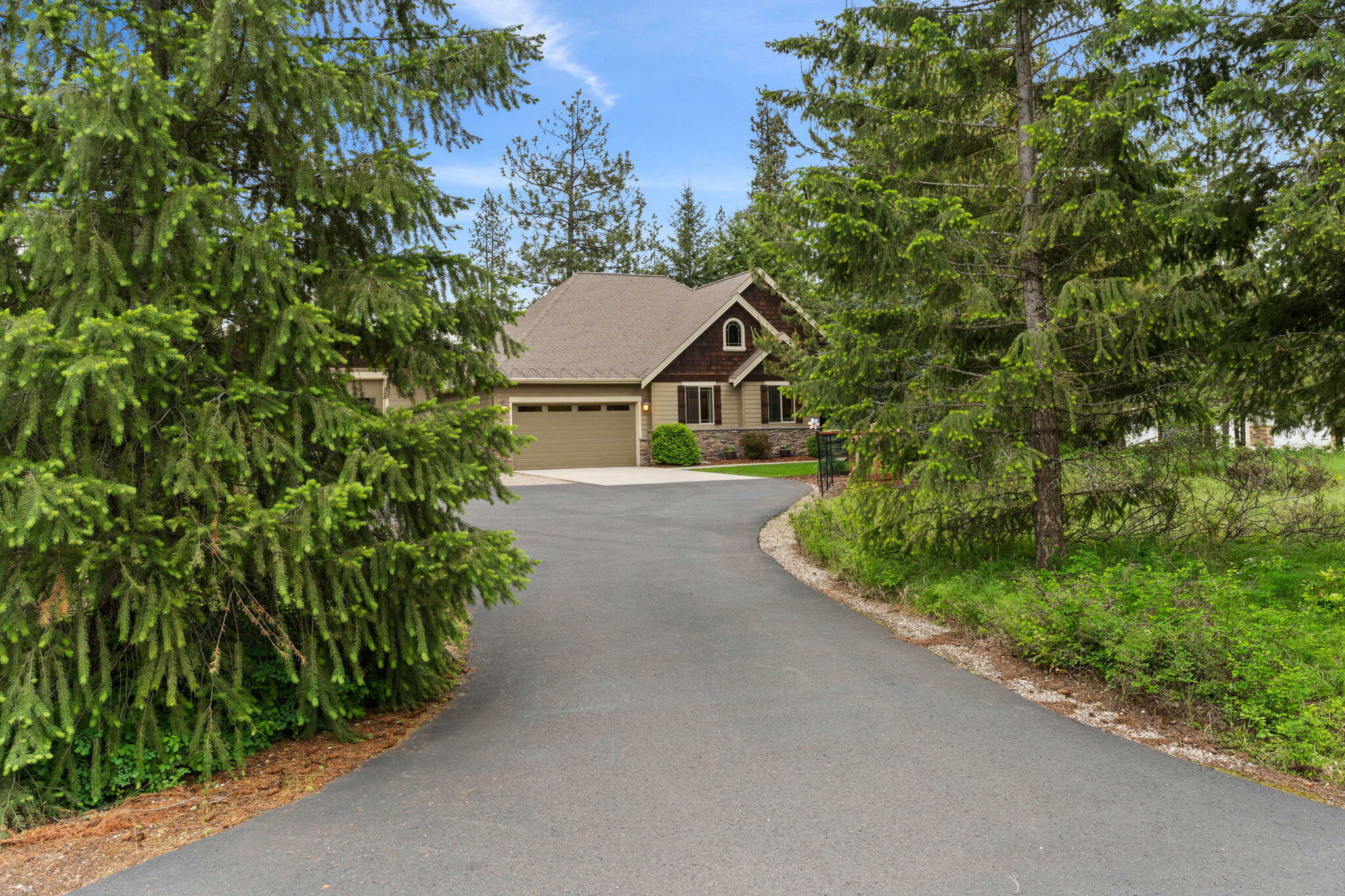 Property Photo: 539 Palmer Ln WA 99109