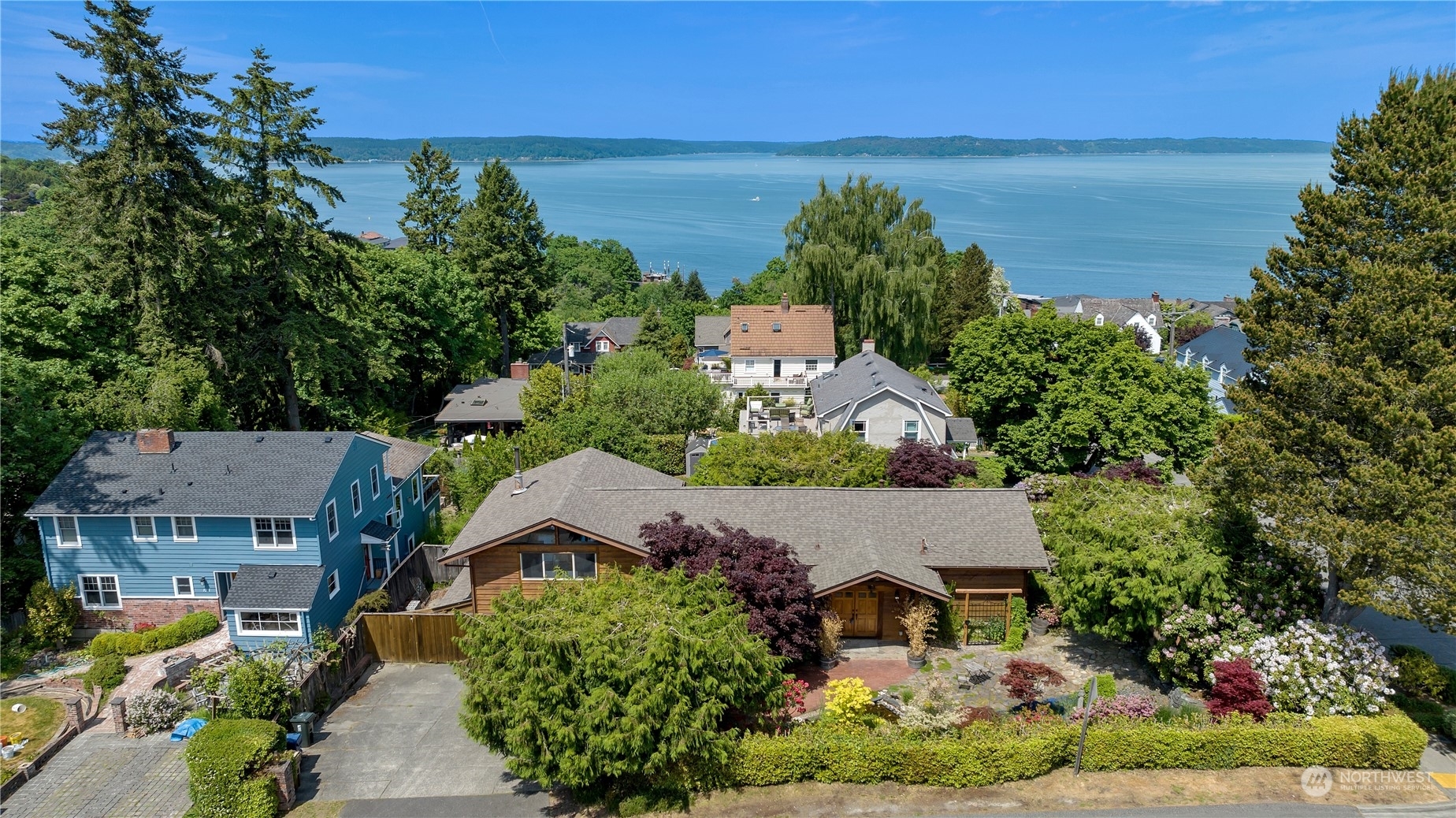 Property Photo:  3202 N Alder Street  WA 98407 