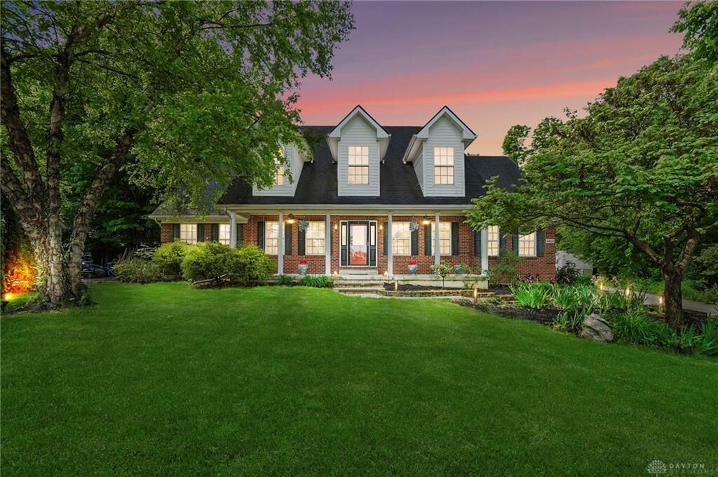 Property Photo:  6612 Willowmere Court  OH 45424 