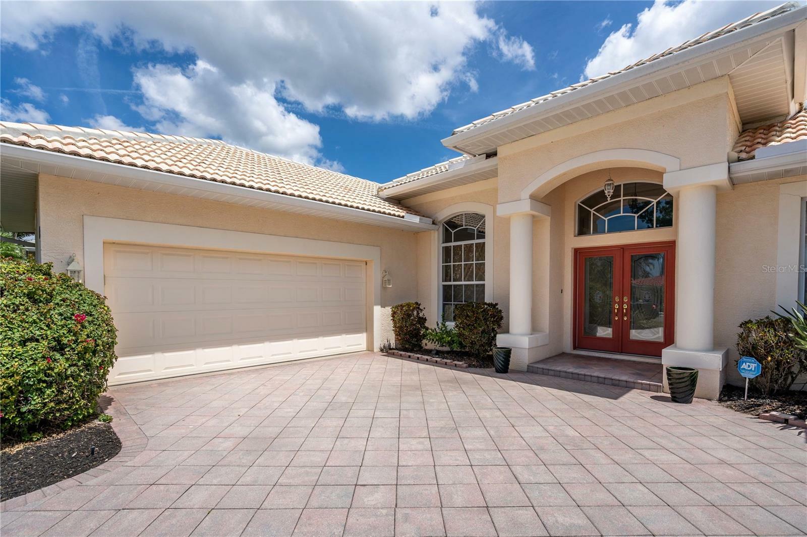 Property Photo: 570 Sawgrass Bridge Road FL 34292