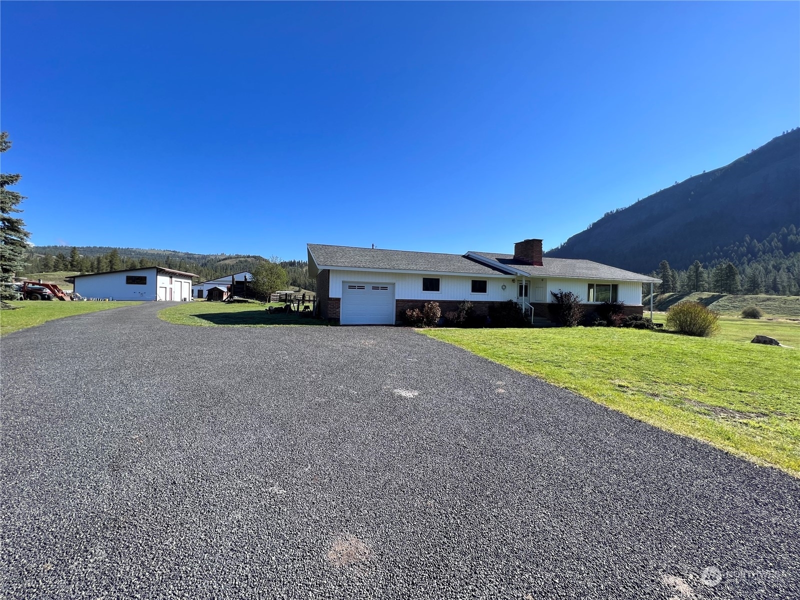 Property Photo:  15966 S Highway 21  WA 99166 