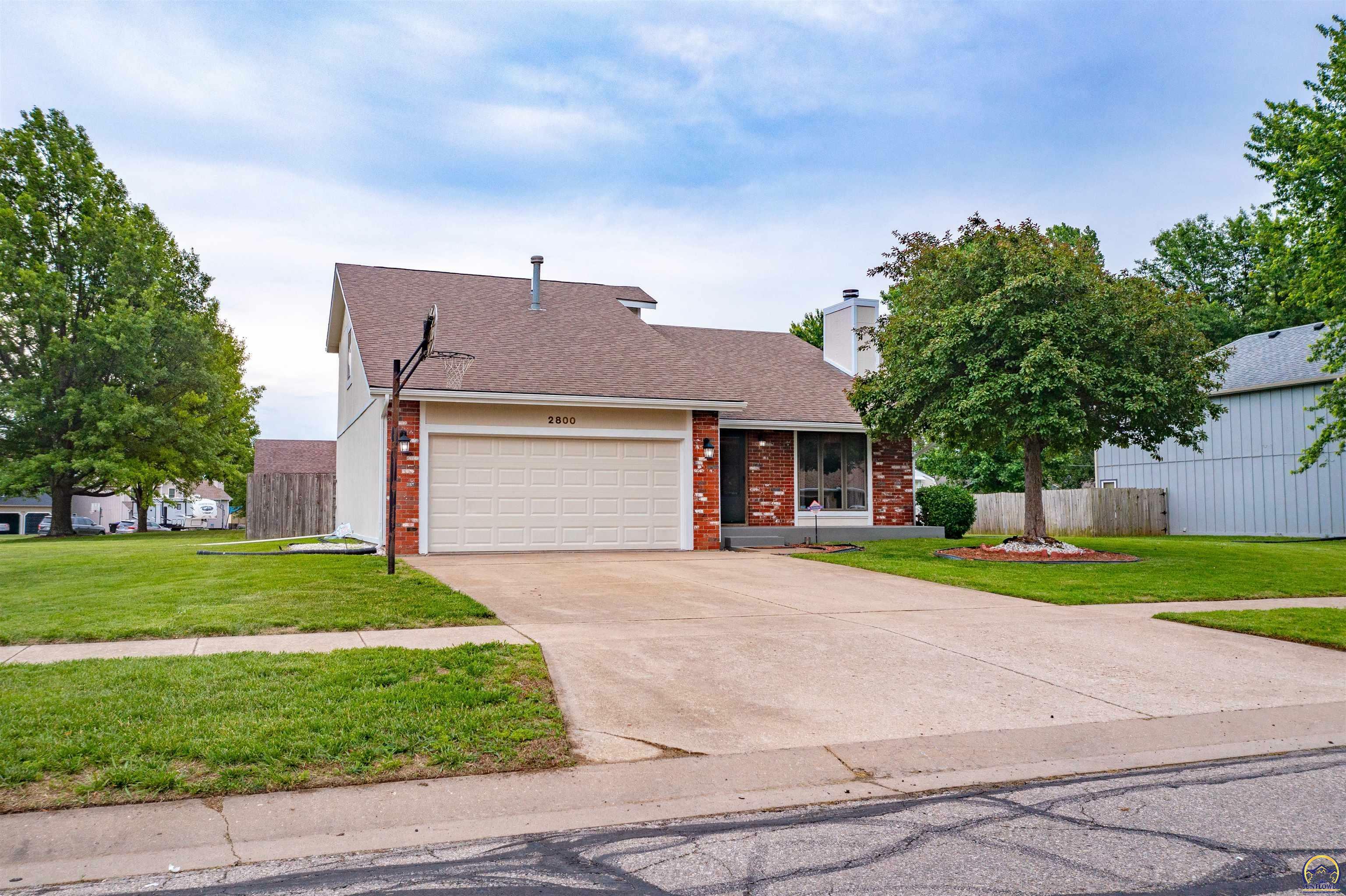 Property Photo: 2800 SW Herefordshire Rd KS 66614