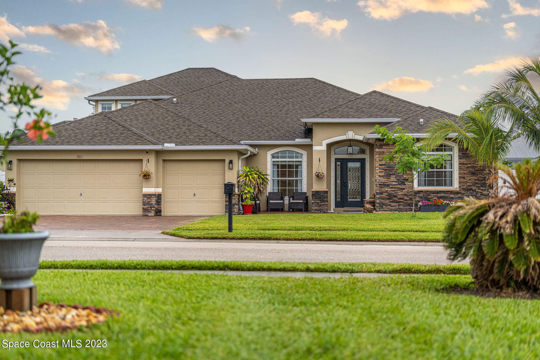 Property Photo: 261 Grouper Circle SE FL 32909