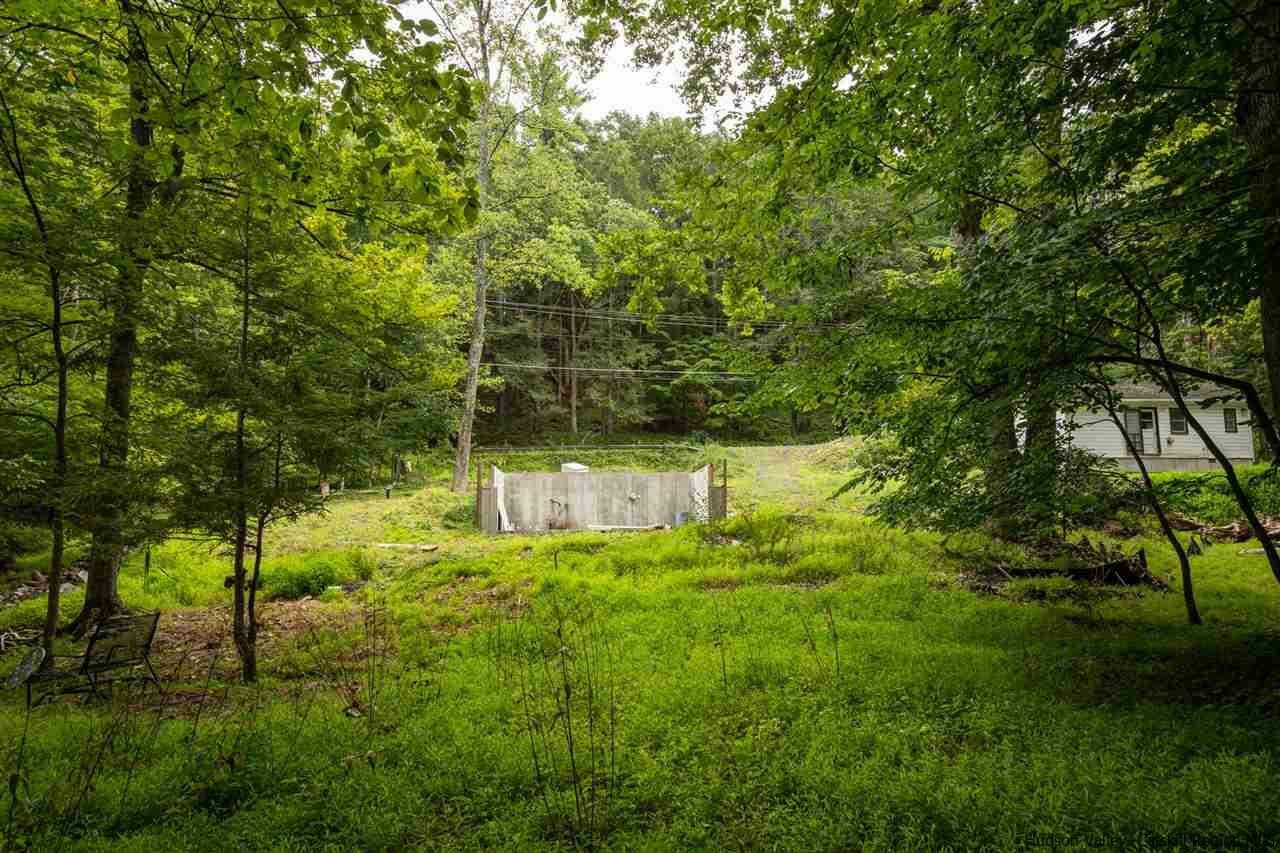 Property Photo:  332 Mohonk  NY  