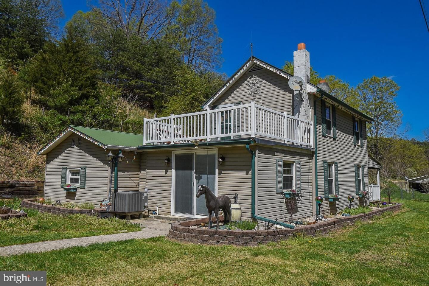 Property Photo:  2186 Dry Run Road  WV 26710 