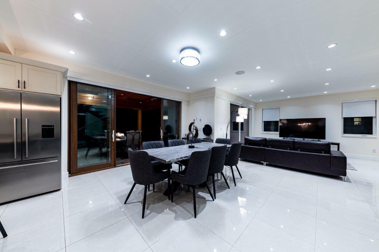 Property Photo:  2520 Lloyd Avenue  BC V7R3X1 