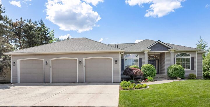 7525 N F St  Spokane WA 99208 photo