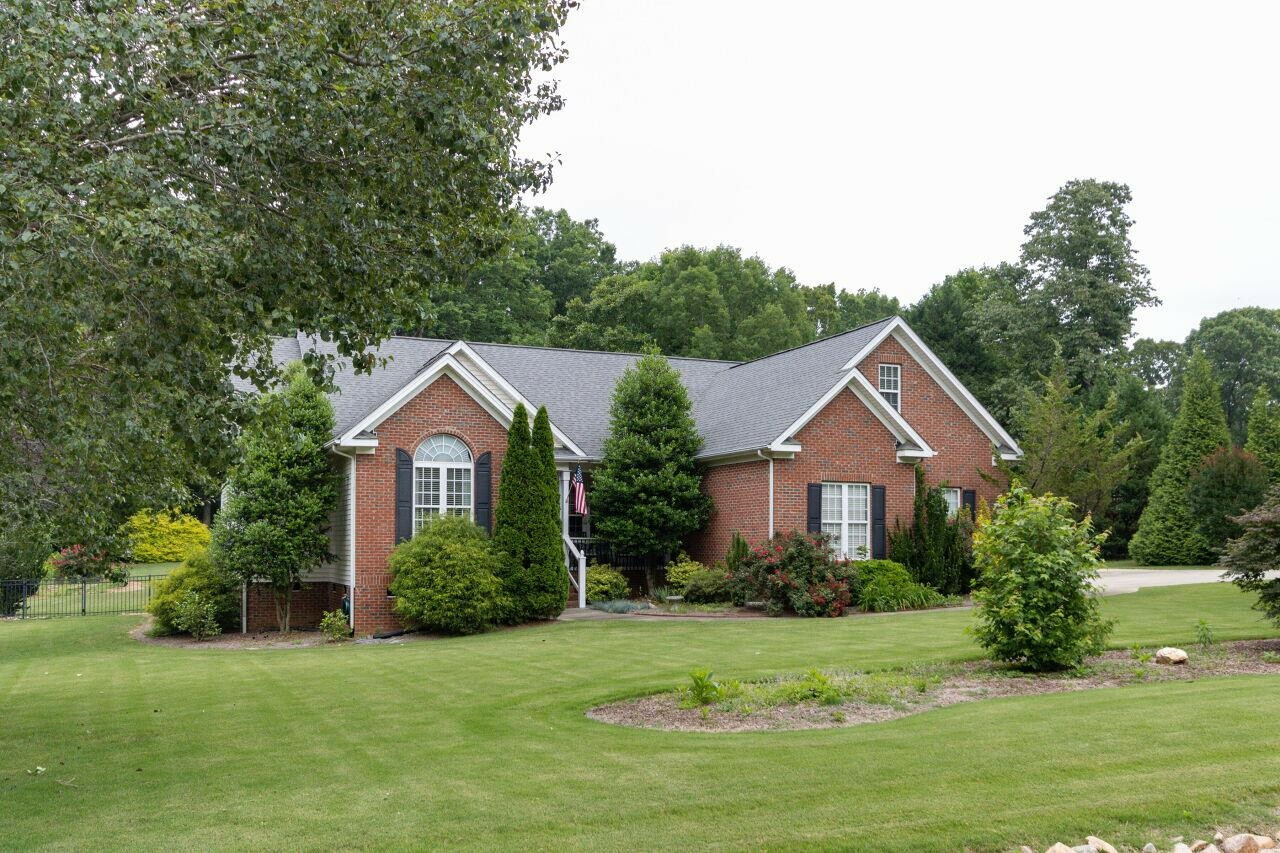 Property Photo:  85 Canter Gable Place  NC 27596 