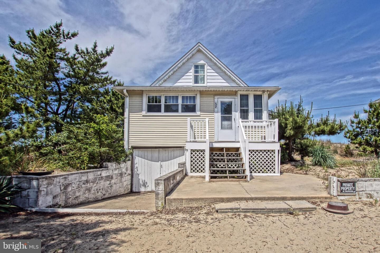 Property Photo:  1408 Bay Avenue  DE 19958 