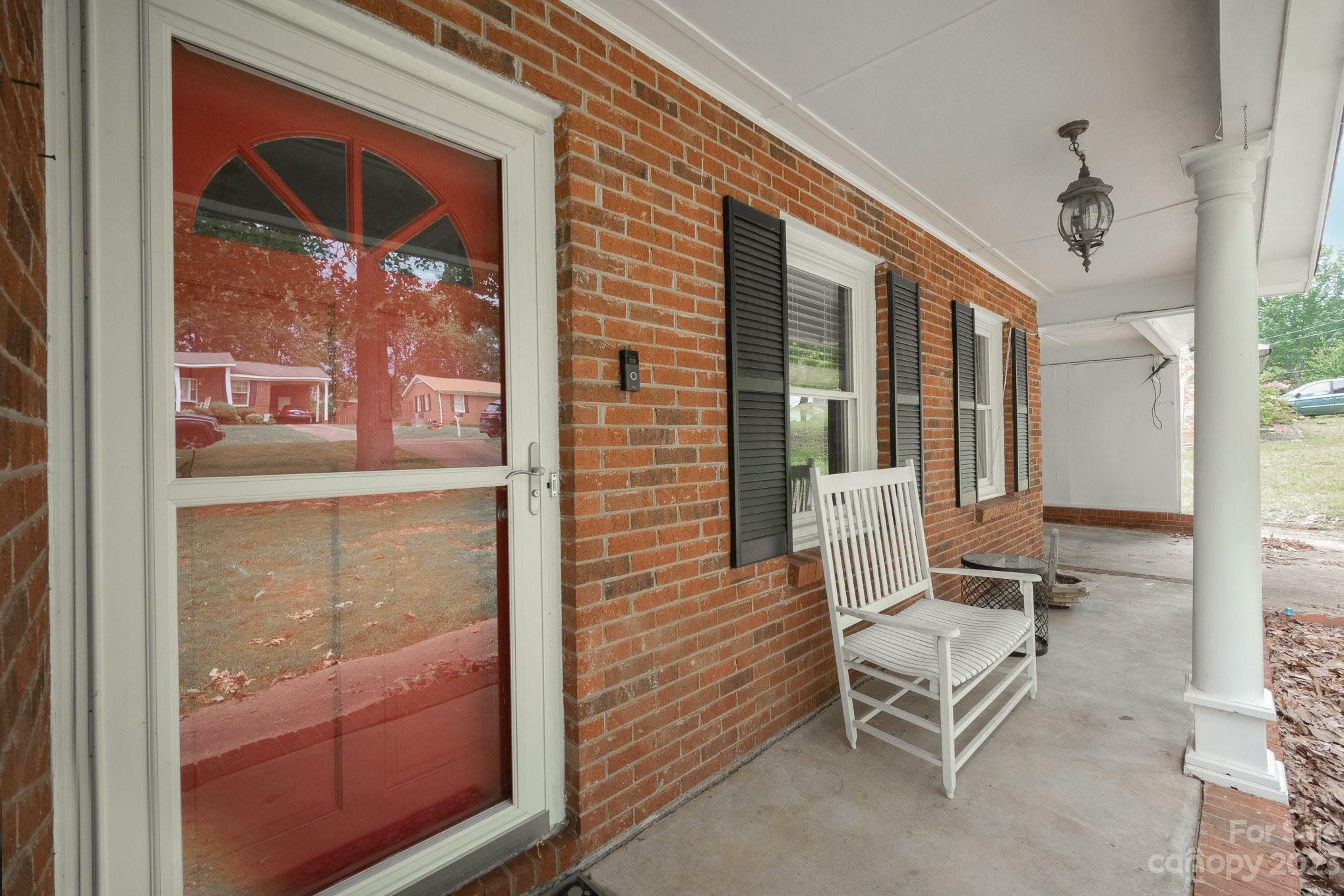 Property Photo:  307 Scotland Drive  NC 28086 