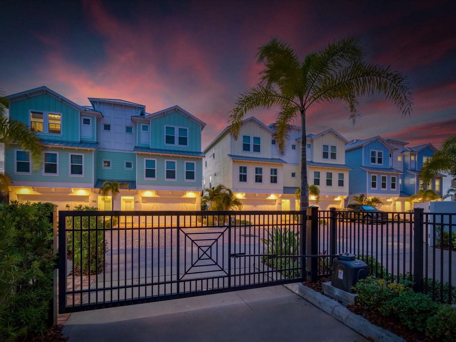 Property Photo:  612 Sea Court  FL 34698 