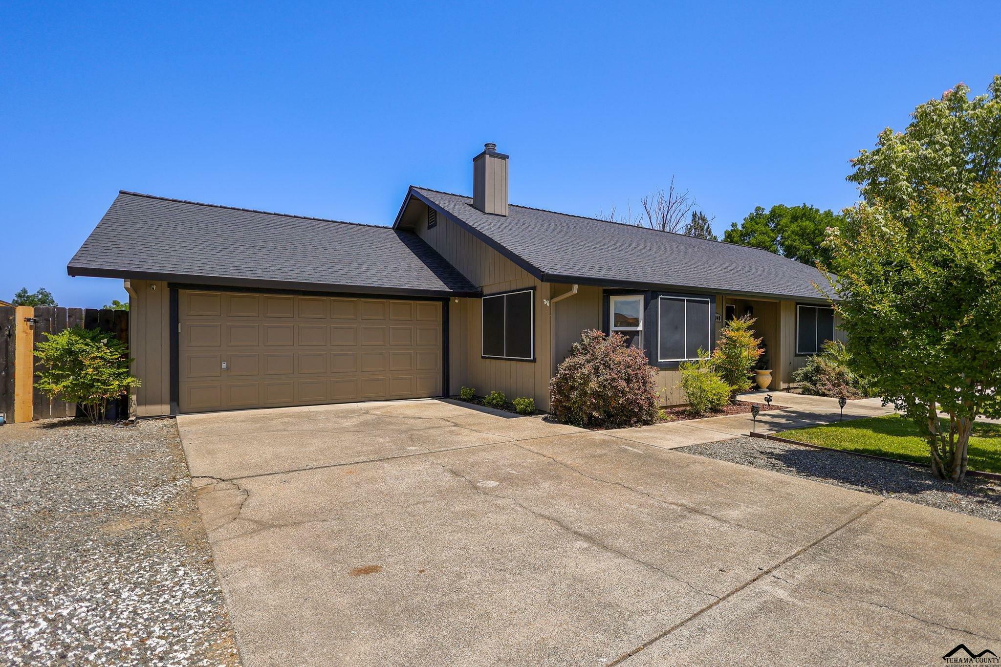 Property Photo:  2040 Walbridge Street  CA 96080 