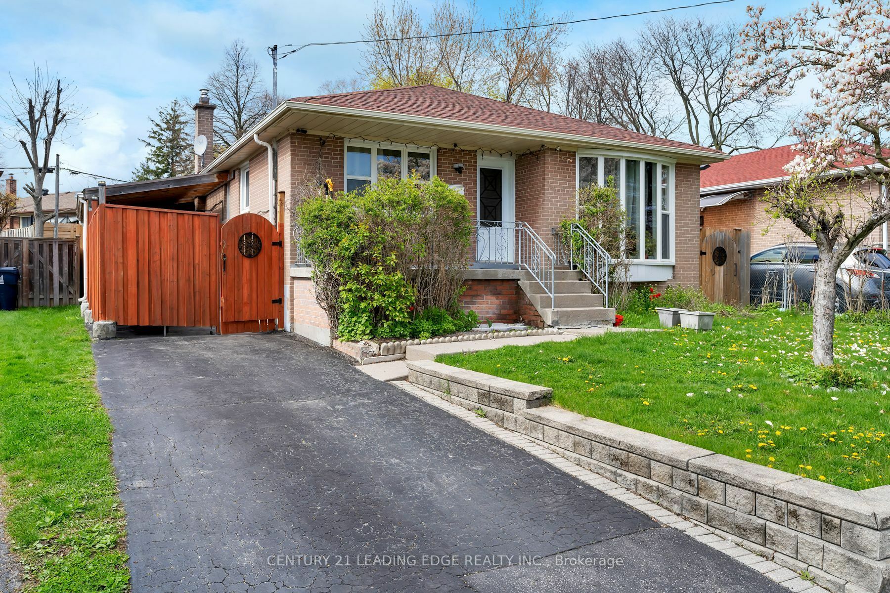 44 Acre Heights Cres  Toronto ON M1H2N9 photo