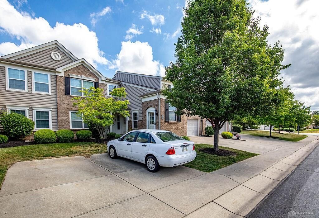 Property Photo: 351 Legacy Way OH 45030