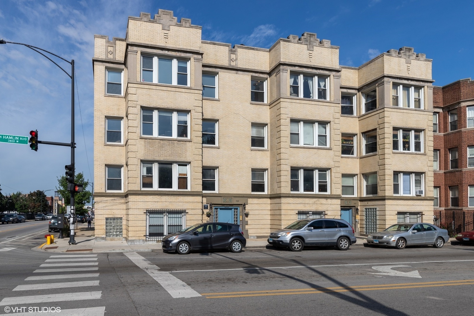 Property Photo: 104 N Hamlin Boulevard B3 IL 60624
