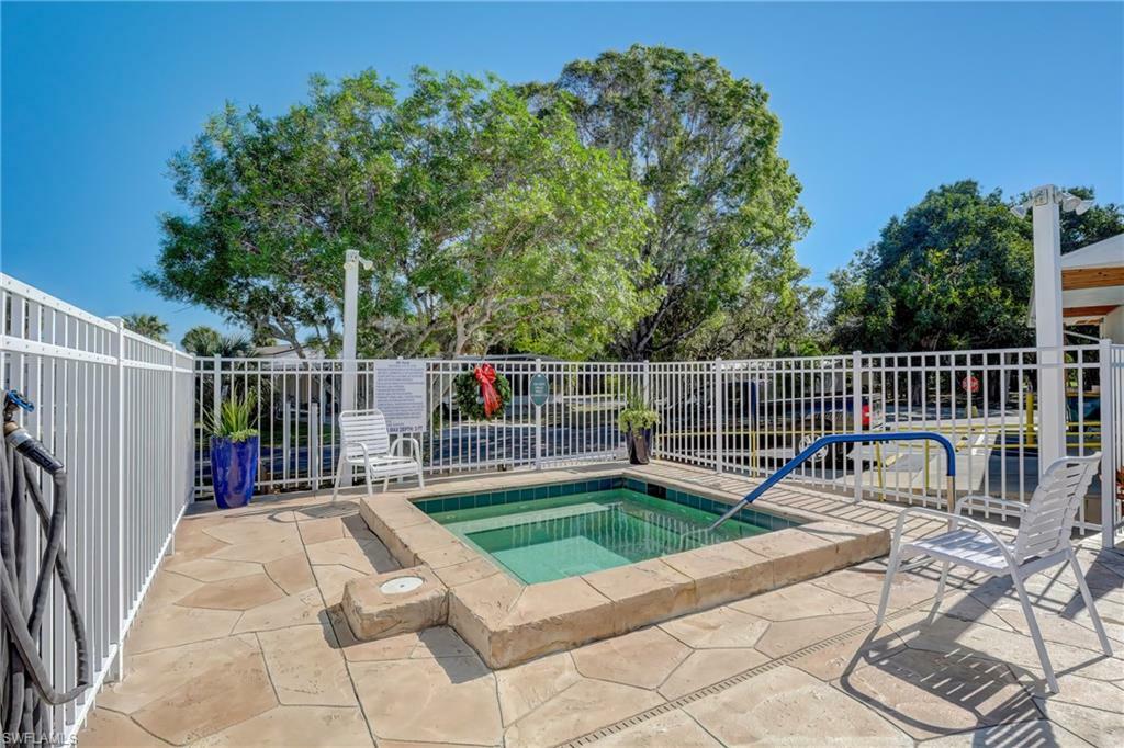 Property Photo:  153 Rose Ln  FL 34114 