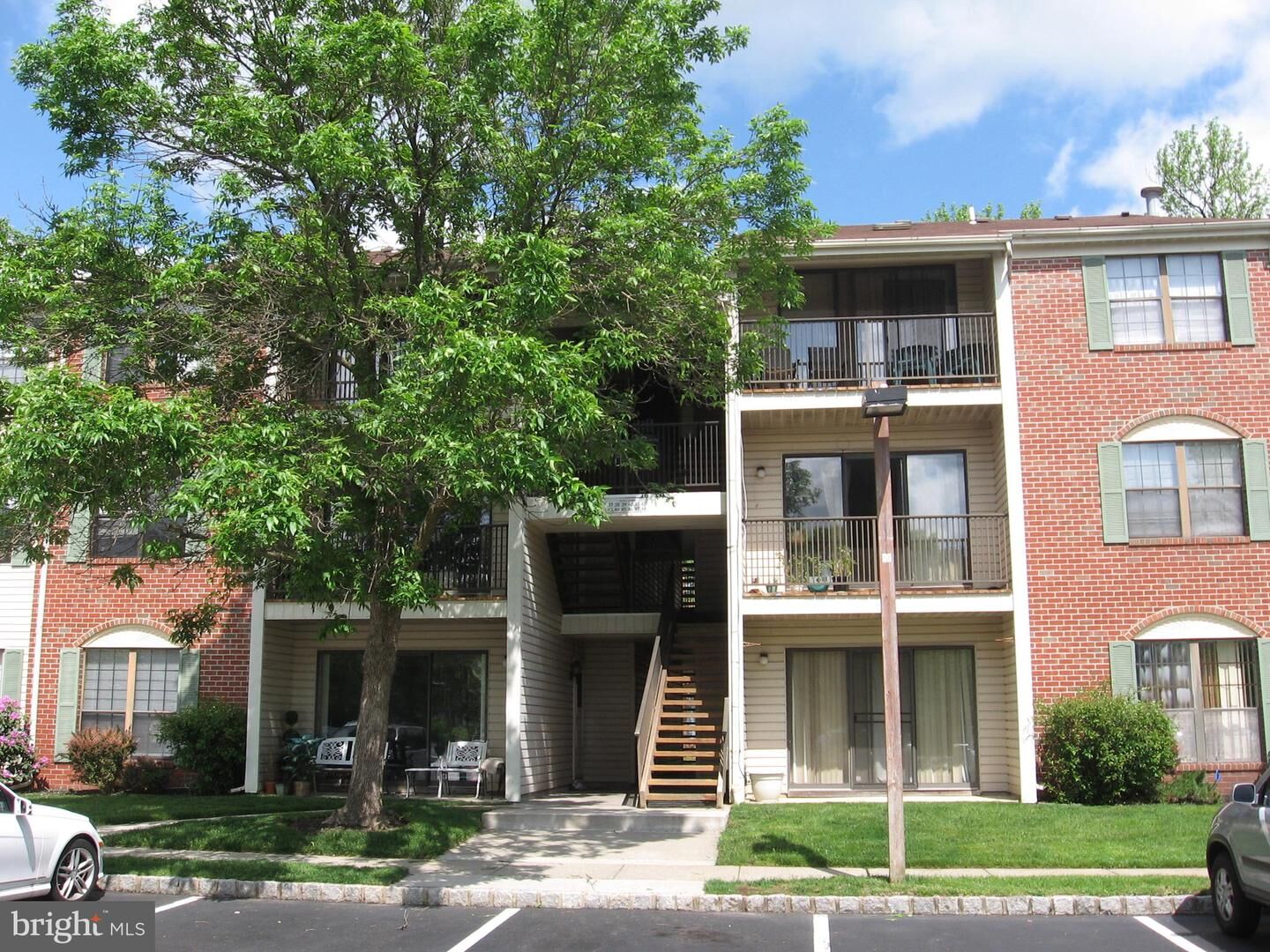 Property Photo:  48 Kite Court  NJ 08648 