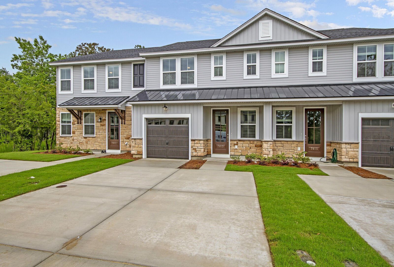 Property Photo: 7737 Park Gate Drive SC 29418