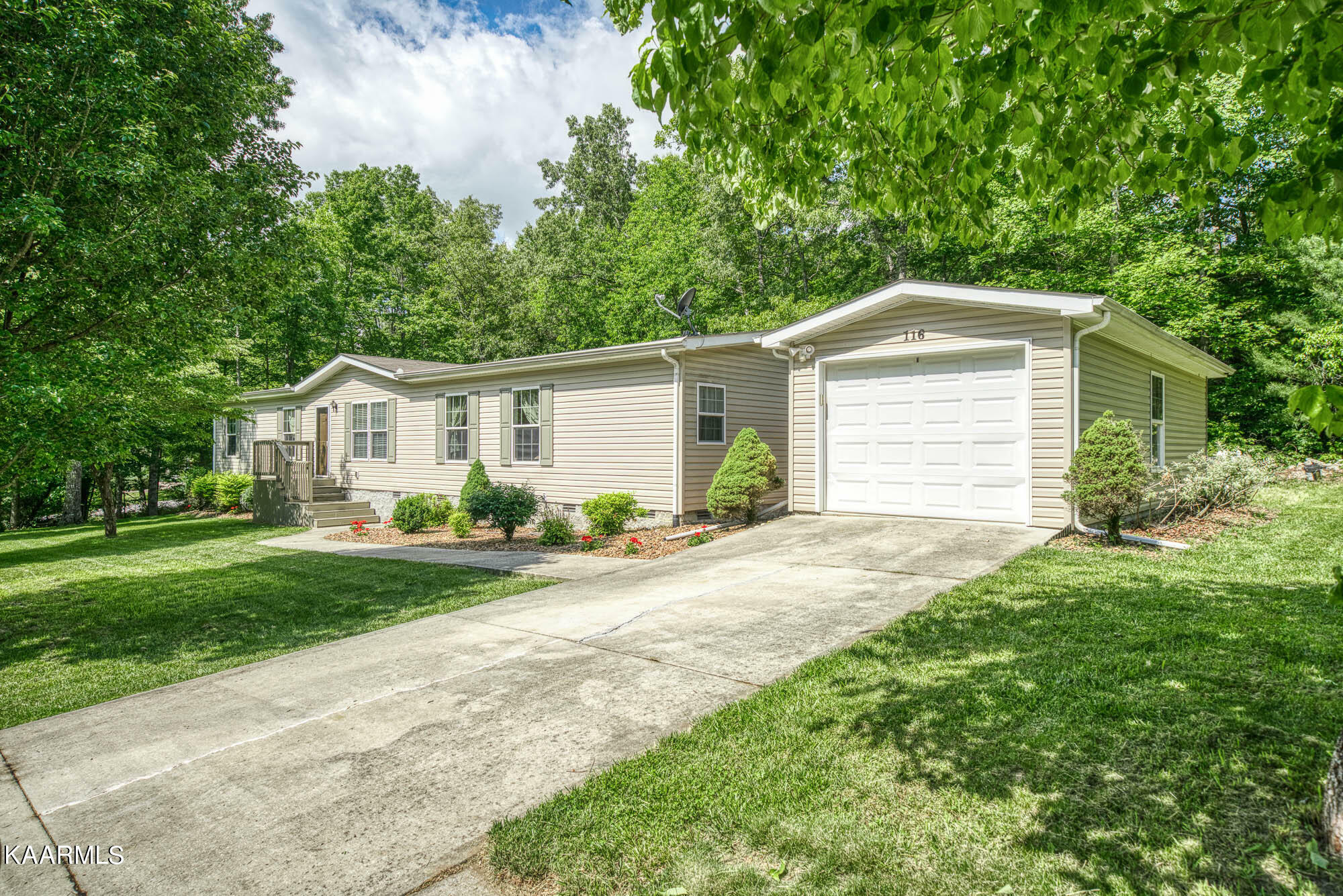 Property Photo:  116 Prestonwood Drive  TN 38558 