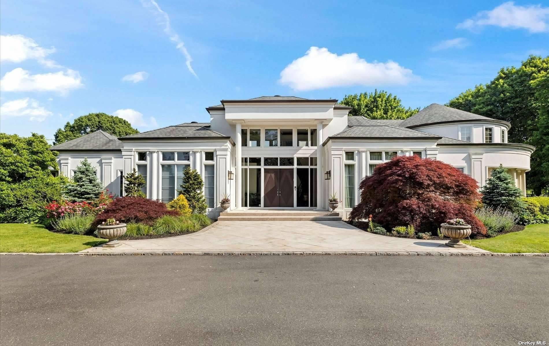4 Polo Drive  Old Westbury NY 11568 photo