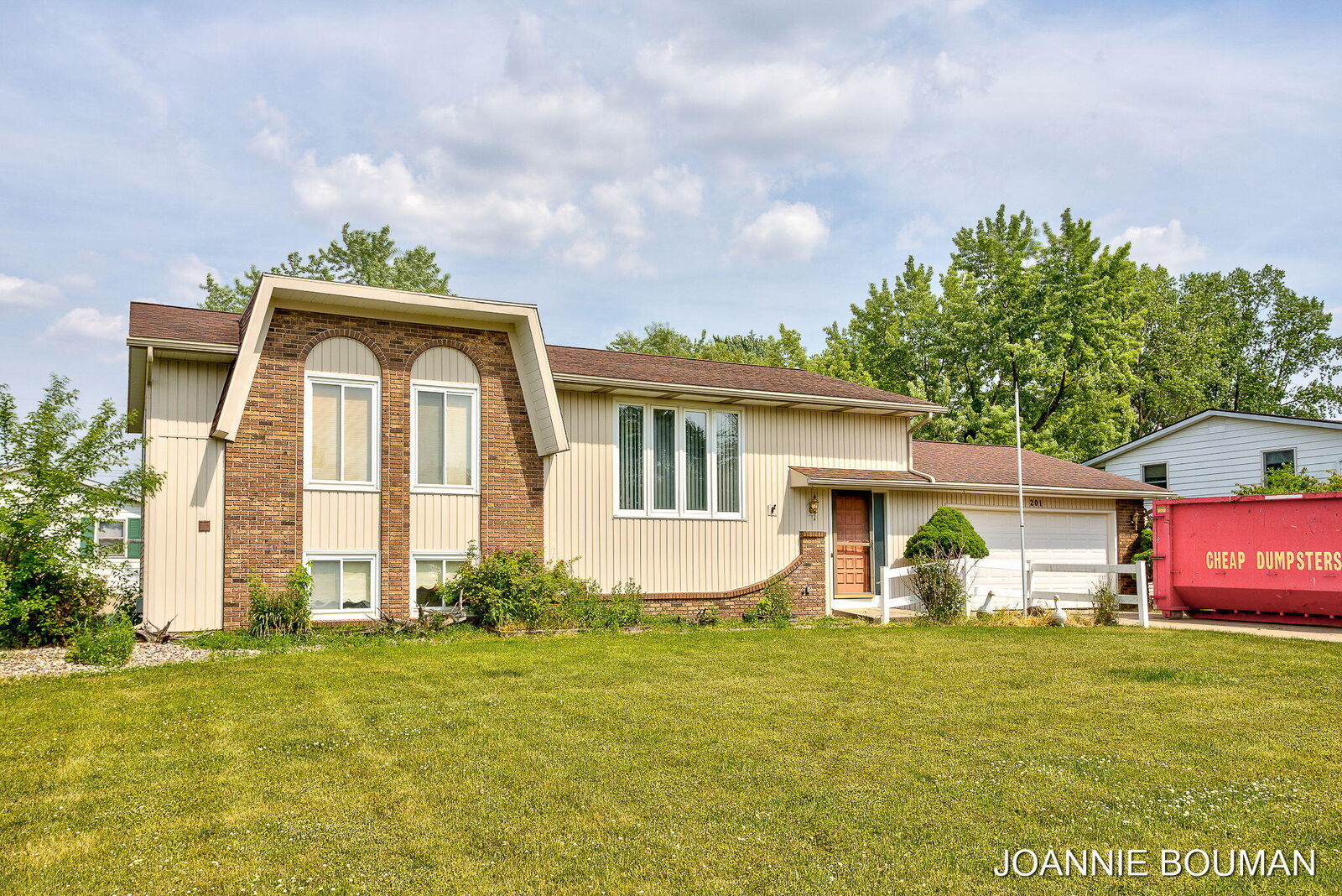 Property Photo: 201 Brook Lane Avenue MI 49423