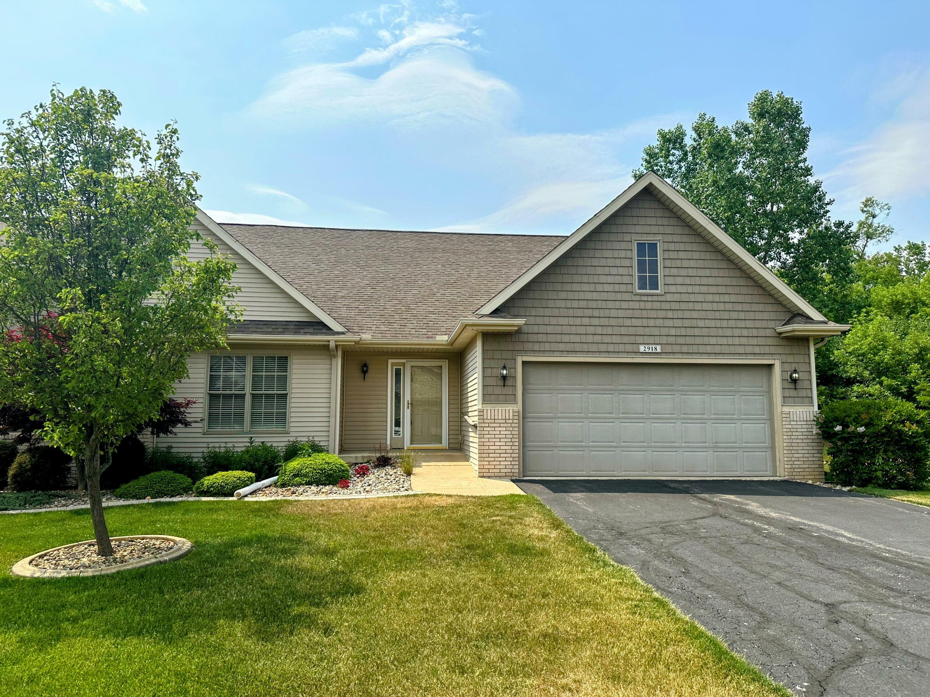 Property Photo:  2918 Countryside Lane  MI 49203 