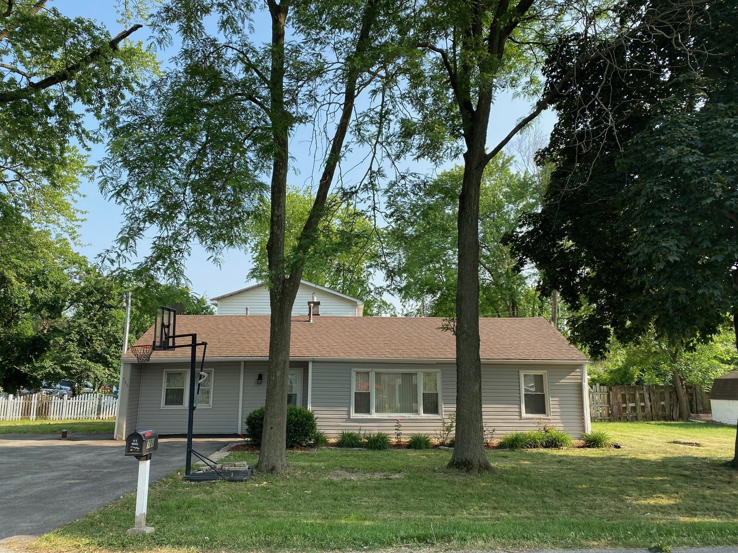 Property Photo: 731 Melrose Avenue IL 60505