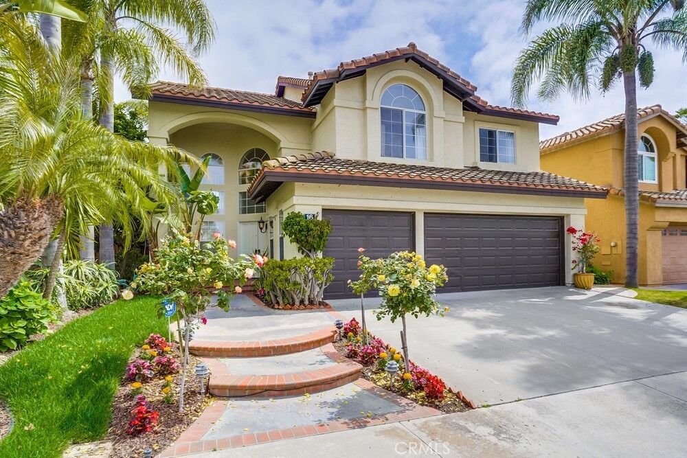 Property Photo:  16 Flintstone  CA 92656 