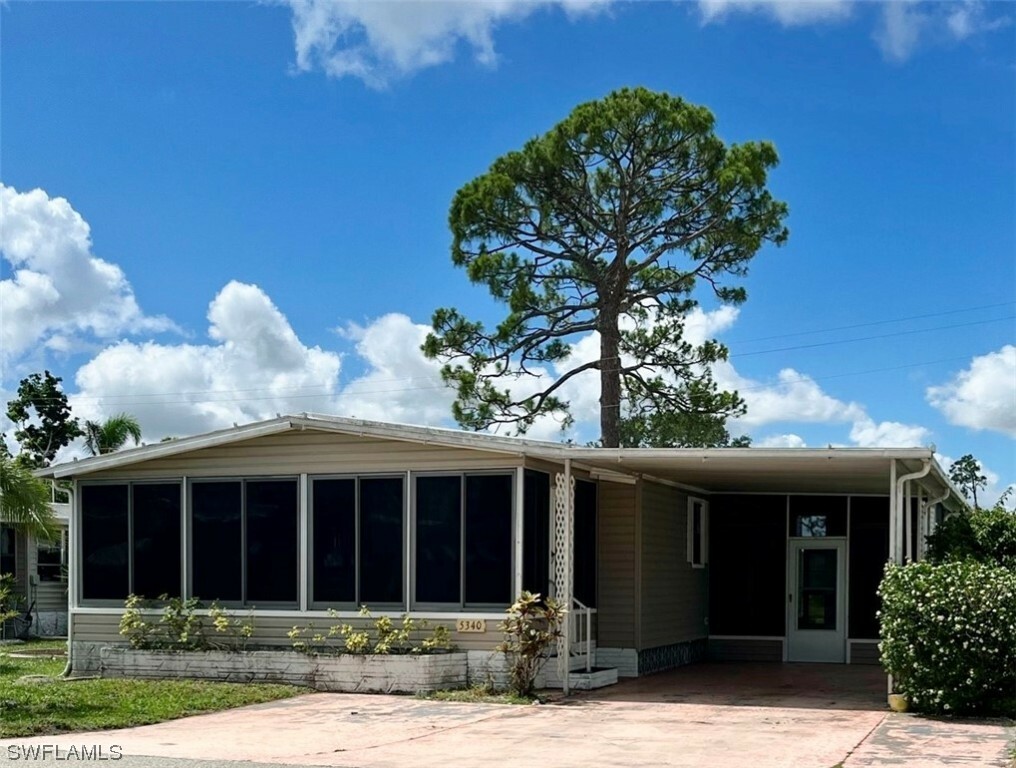 Property Photo:  5340 Forest Park Drive  FL 33917 