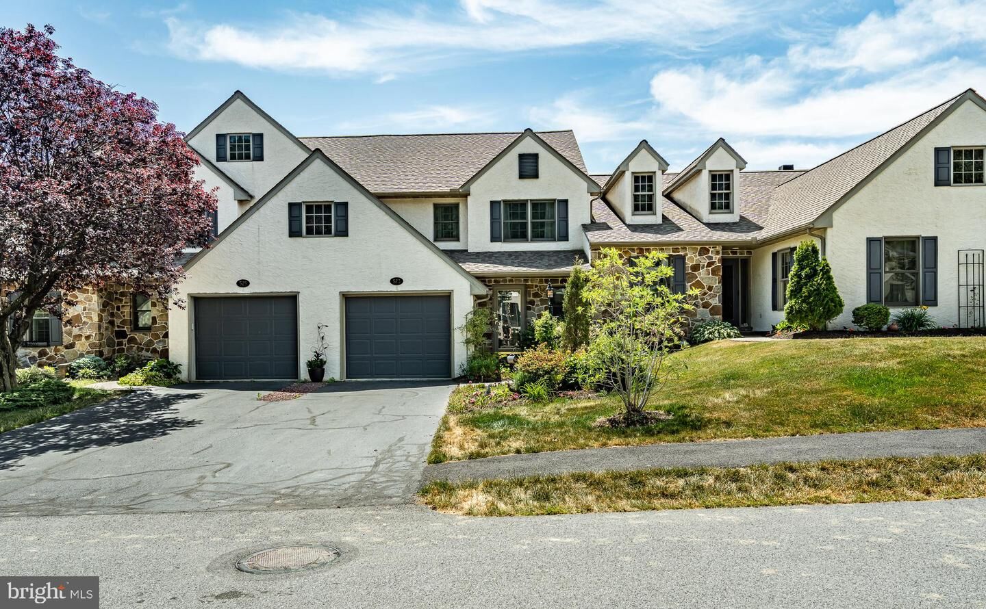 Property Photo: 523 Kennelwoods Drive PA 19520