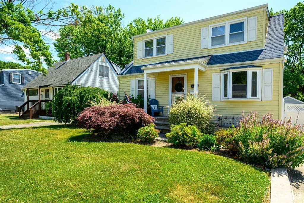 Property Photo:  484 Garden Place  NJ 07735 