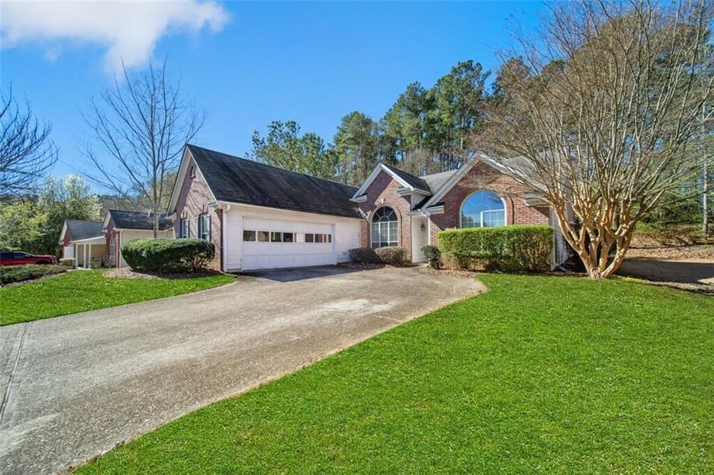 Property Photo: 1792 Fontana Lane GA 30043
