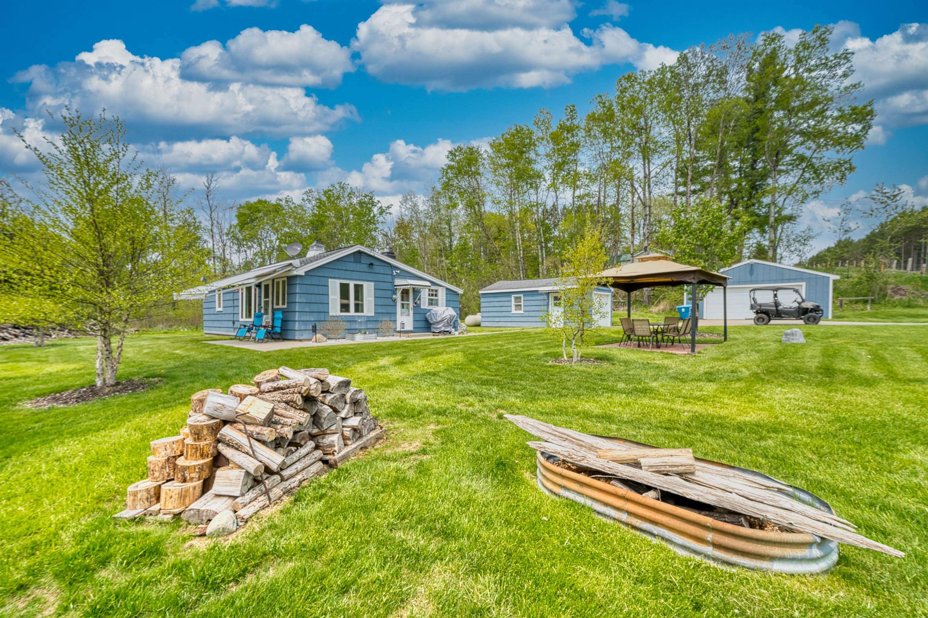 5477 N Athey Avenue  Harrison MI 48625 photo