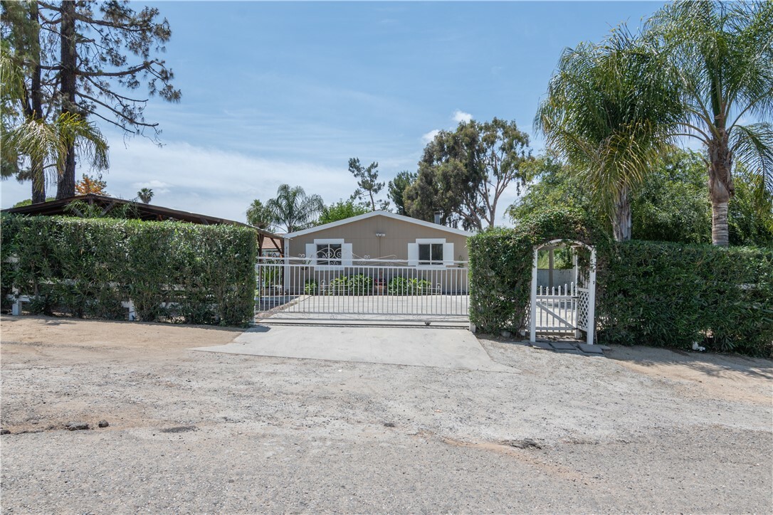 Property Photo:  21857 Raynor Lane  CA 92595 