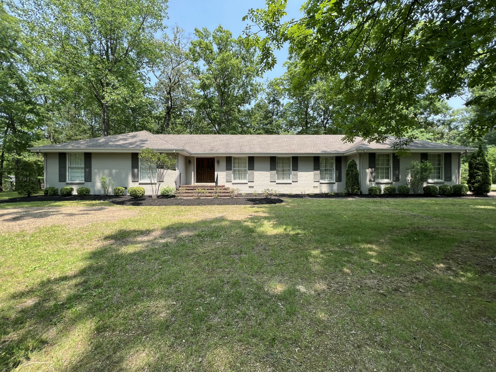 Property Photo: 1506 Hillwood Cir TN 37083