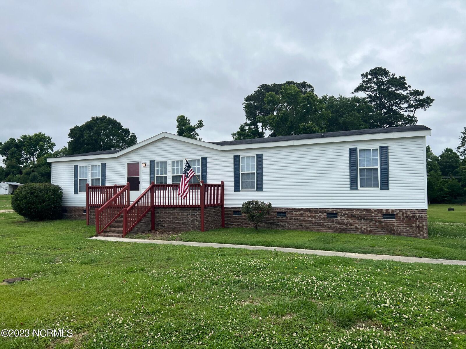 Property Photo:  323 Cypress Knoll Drive  NC 28574 