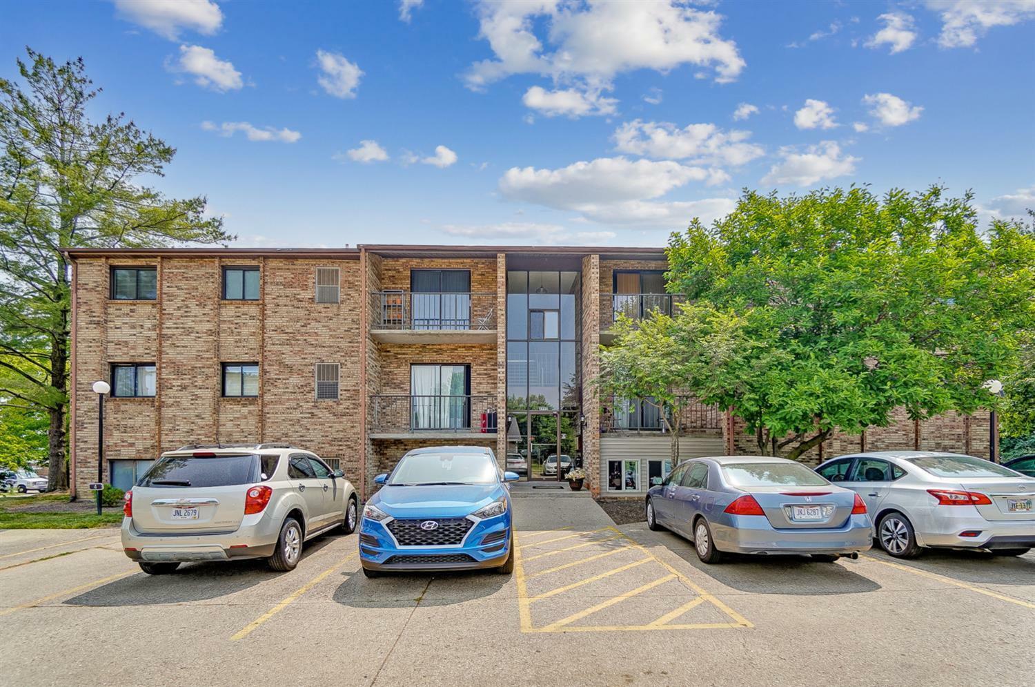 Property Photo: 4999 Mercedes Dr 6 OH 45011