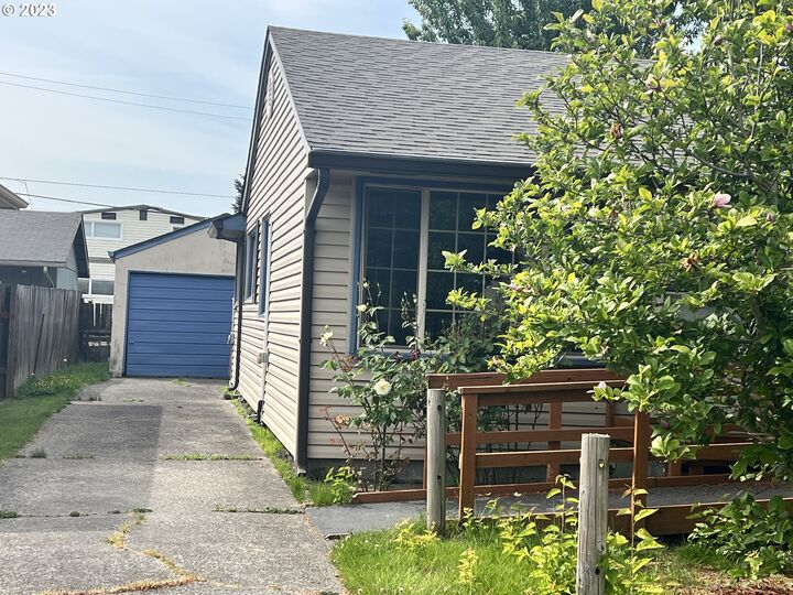 271 Beech St  Longview WA 98632 photo