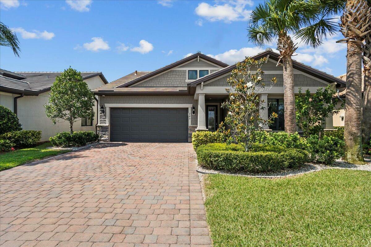 Property Photo: 245 SE Longview Drive FL 34984
