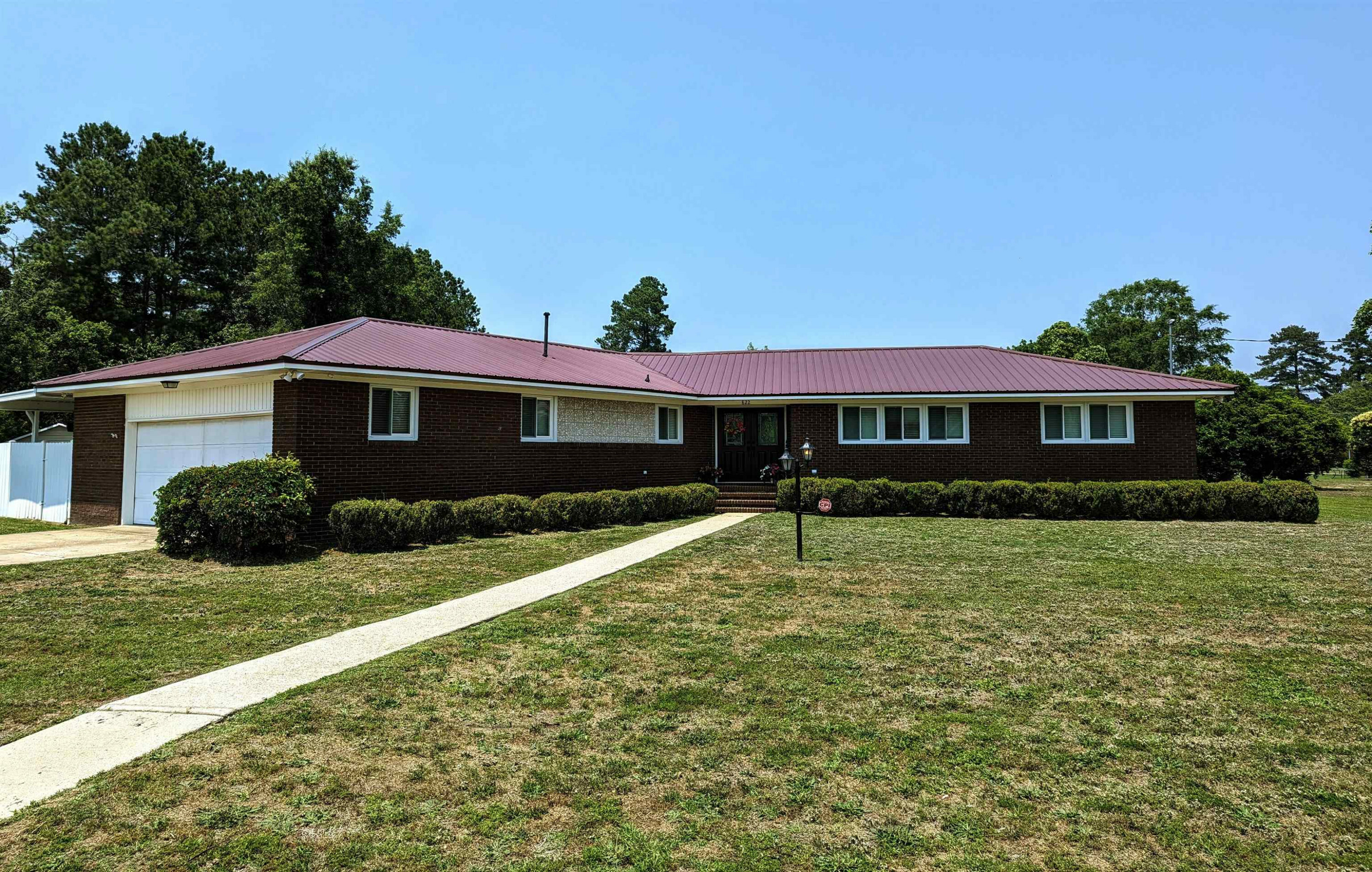 Property Photo:  822 Cutler Street  NC 28384 