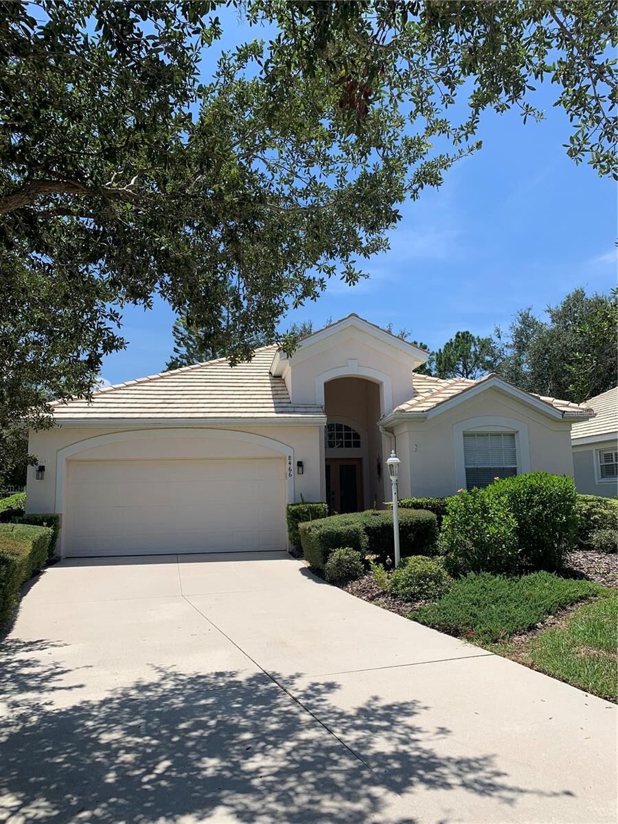 Property Photo:  8466 Idlewood Court  FL 34202 