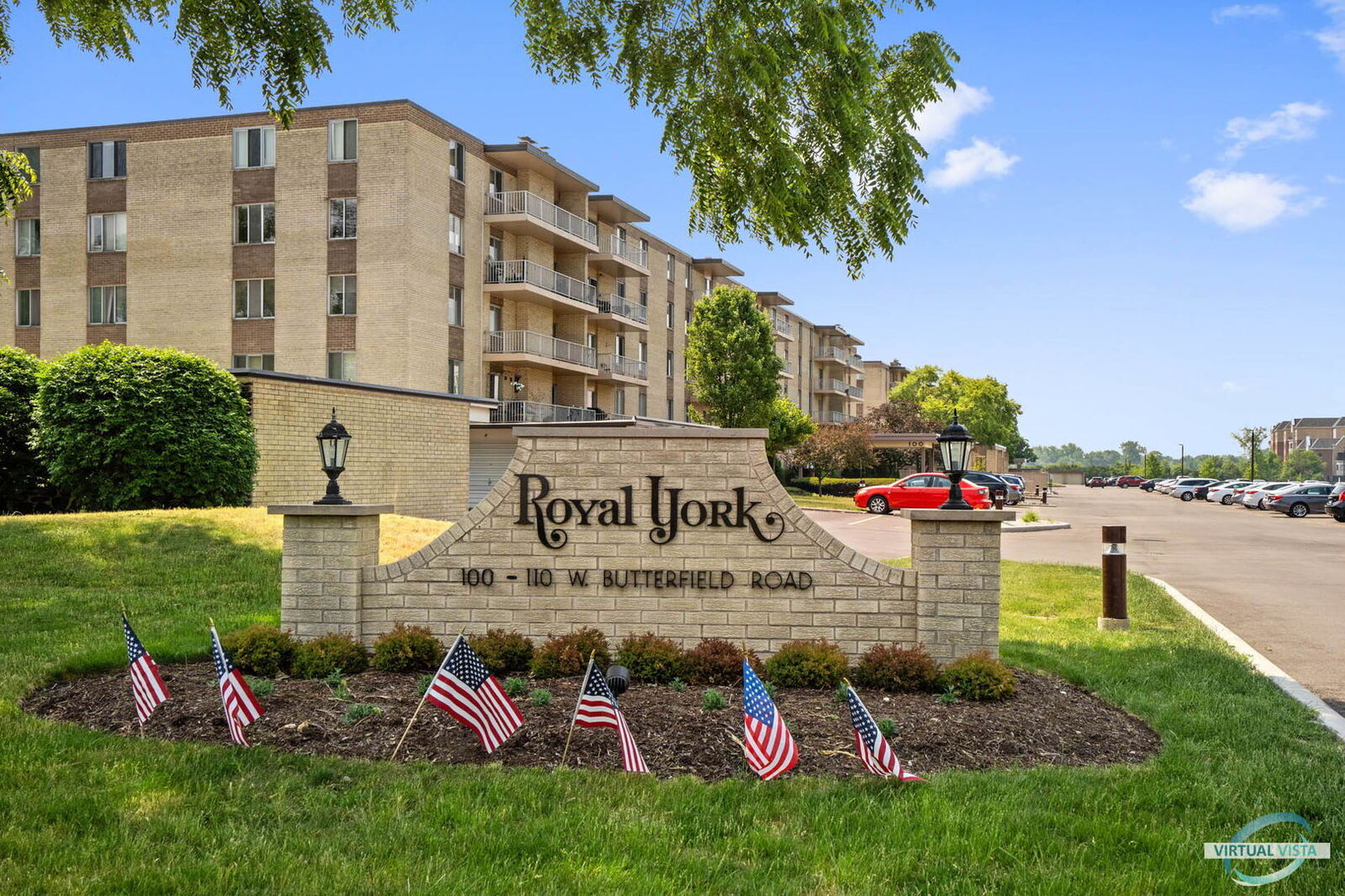 Property Photo: 100 W Butterfield Road 210 IL 60126