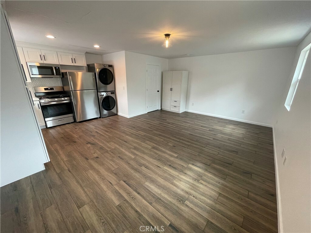 Property Photo:  413 S Illinois Street  CA 92805 