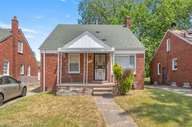 Property Photo:  18300 Freeland Street  MI 48235 