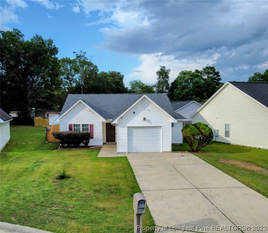 Property Photo:  813 Nighthawk Place  NC 28314 