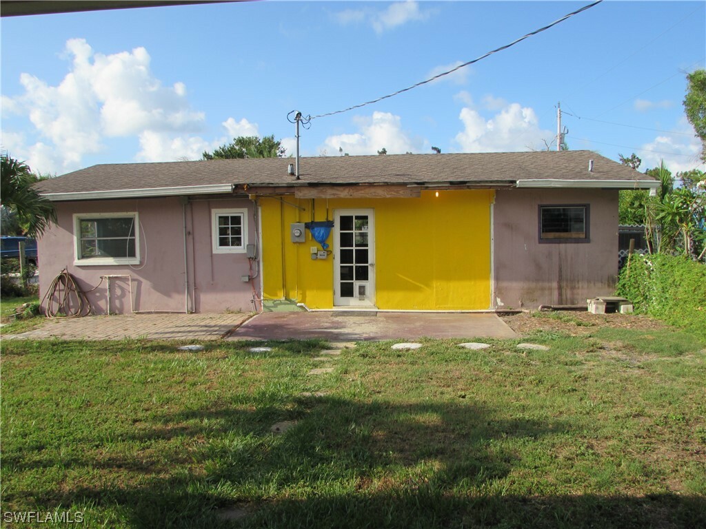 Property Photo:  5968 Bonita Road  FL 33922 