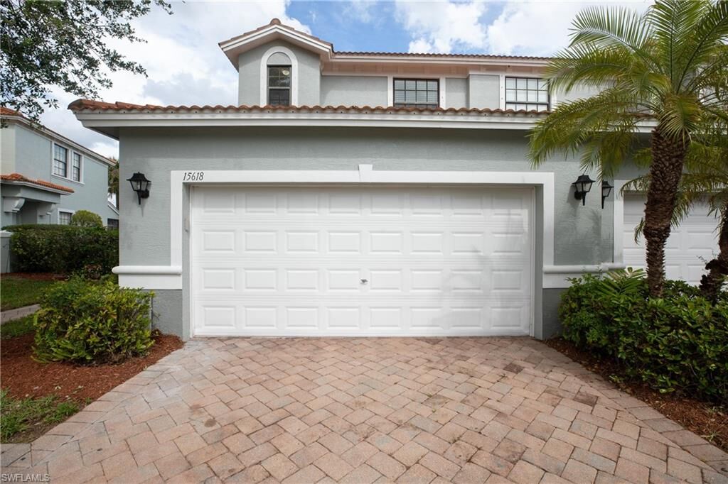 Property Photo:  15618 Summit Place Cir 396  FL 34119 